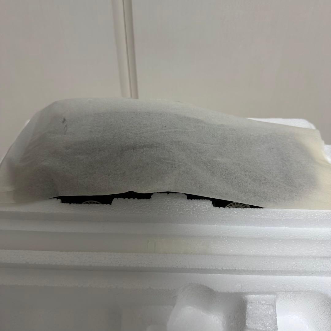 ミニカー AUTOart Audi sport Quattro 1988 1/18