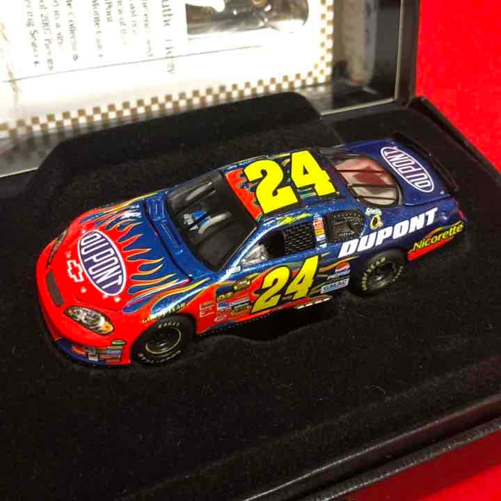 【1/2007】 ナスカー #24 ジェフゴードン ミニチュアカー 1:64