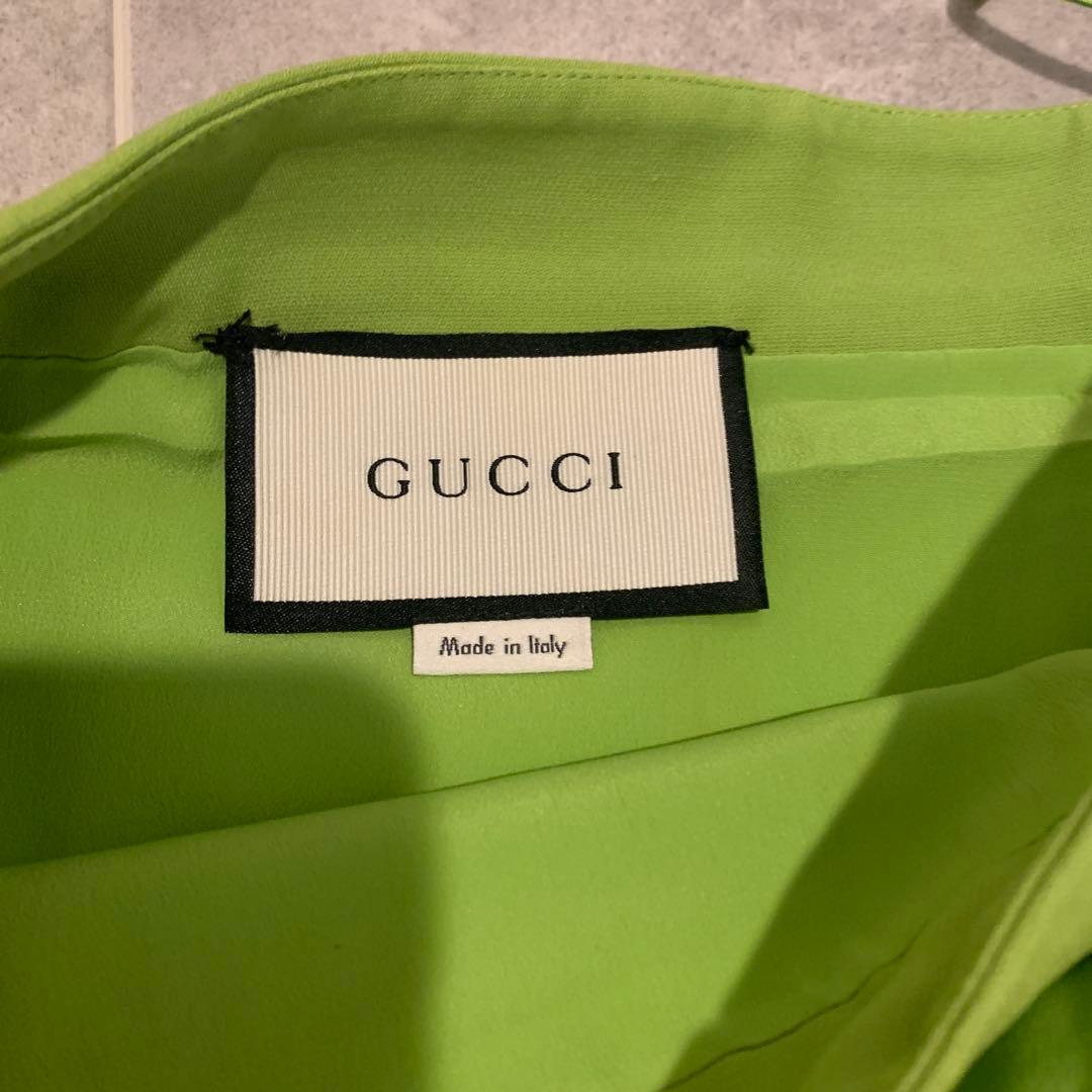 GUCCI ロゴ　パールボタン　スカート　38