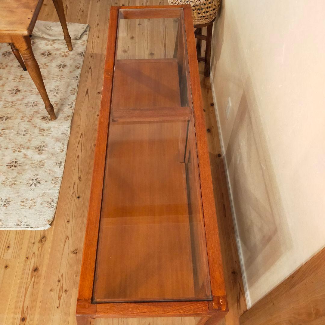 ガラスケース　ショーケース　店舗什器　ガラスキャビネット　パンケース