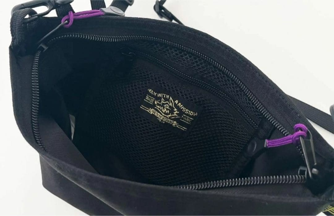 ★新品未使用品★MAN WITH A MISSION ライトミニショルダーポーチ