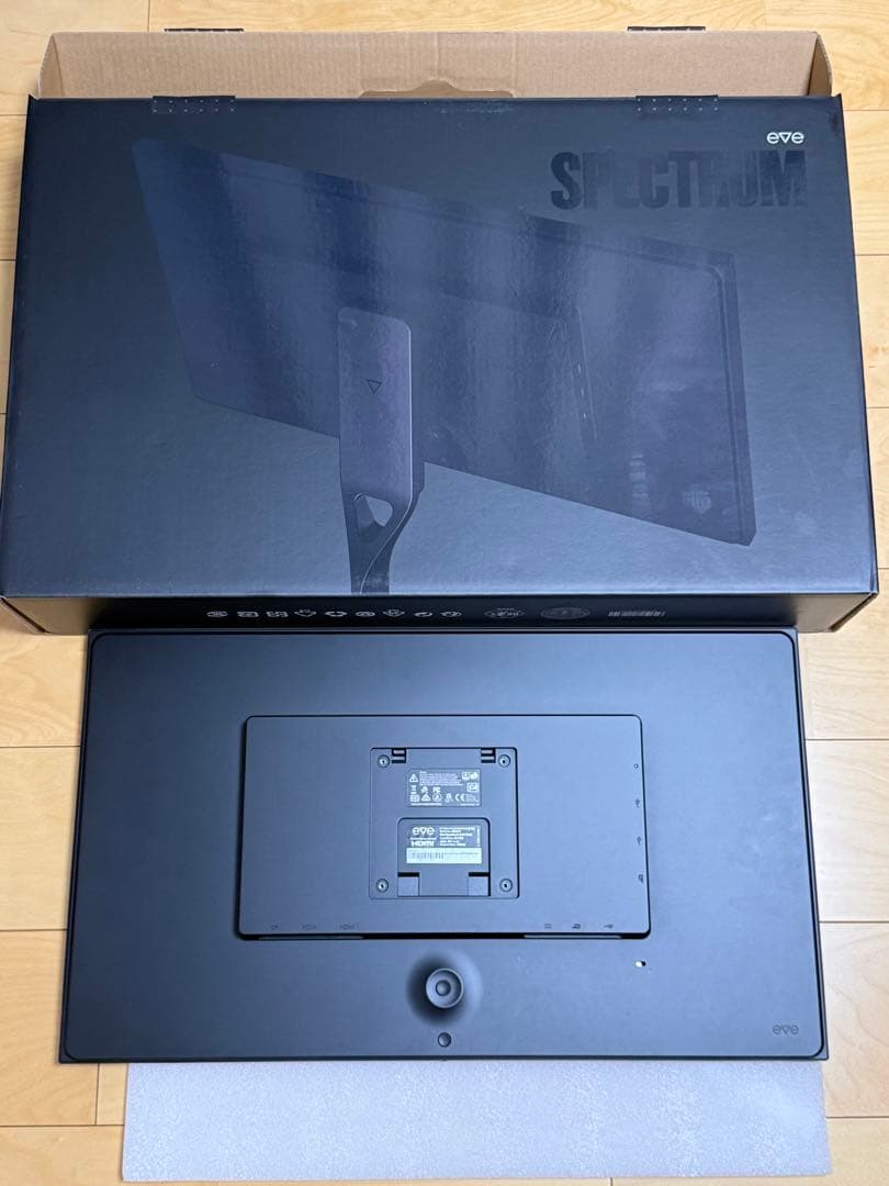 Eve Spectrum 4K モニター 144Hz 27インチ