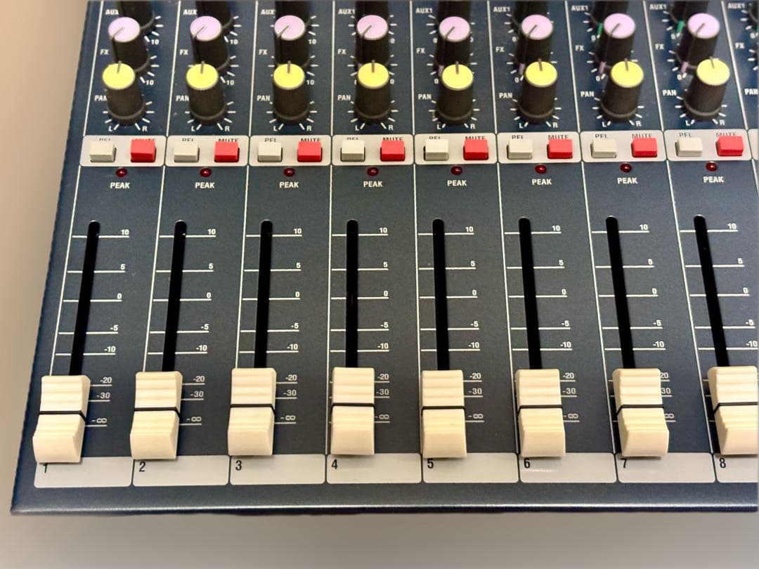 【美品】Soundcraft EFX12 アナログミキサー