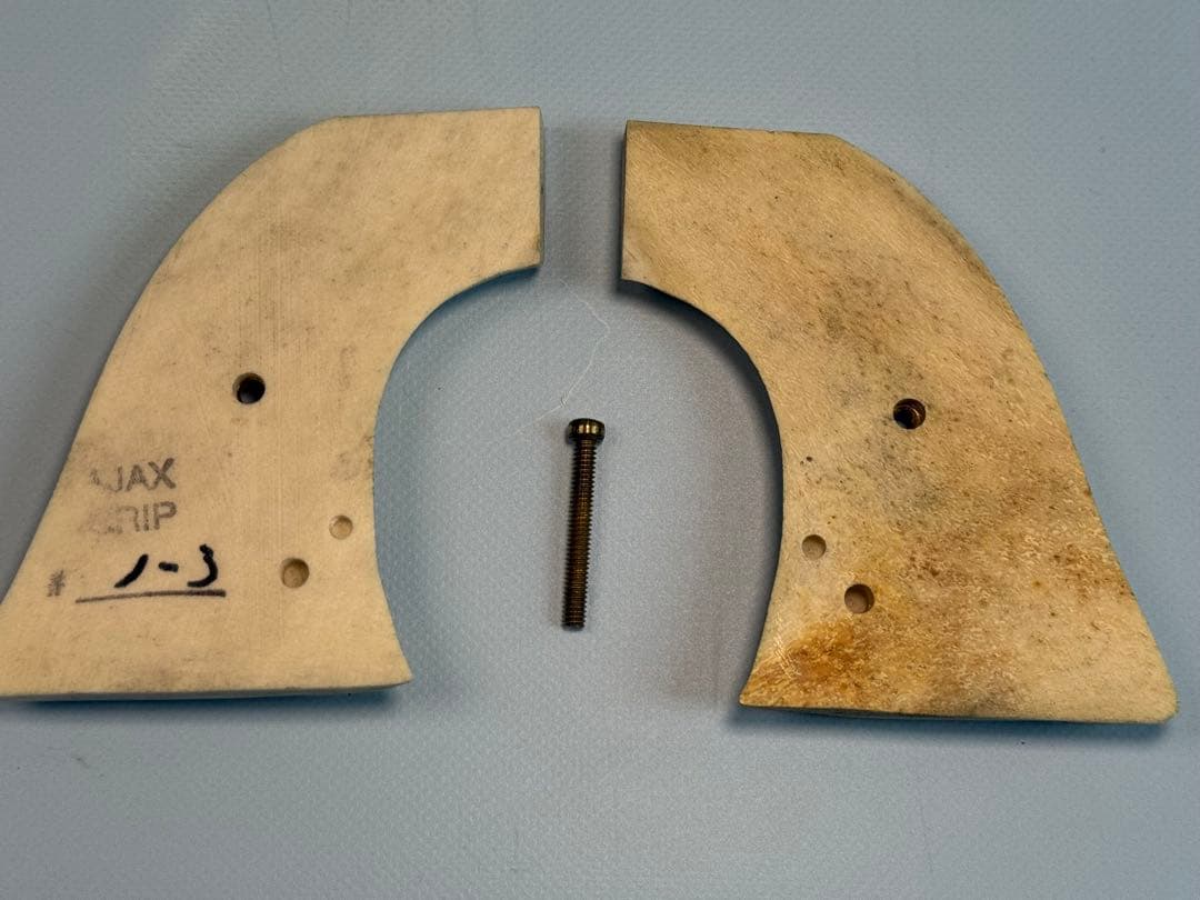 Yahata製コルト.45 S.A.A(モデルガン)