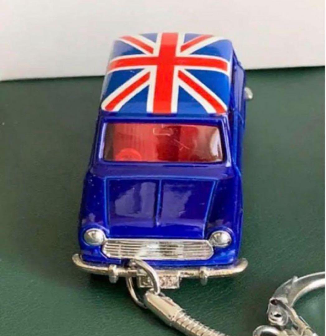 トミカ ミニクーパー 濃青 ユニオンジャック キーホルダータイプ