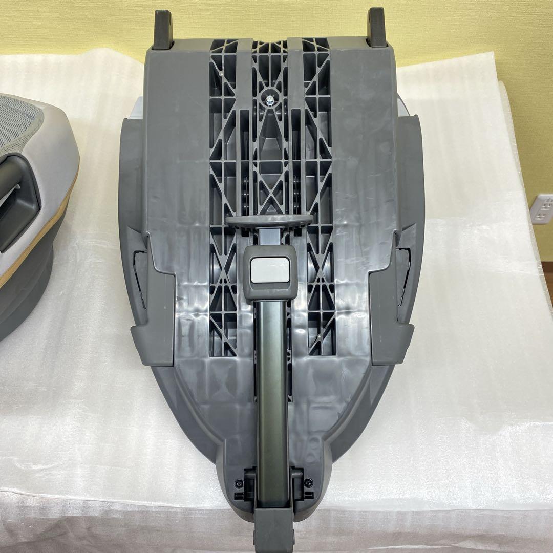 ★美品★Combi THE S ISOFIX ZB-690チャイルドシート