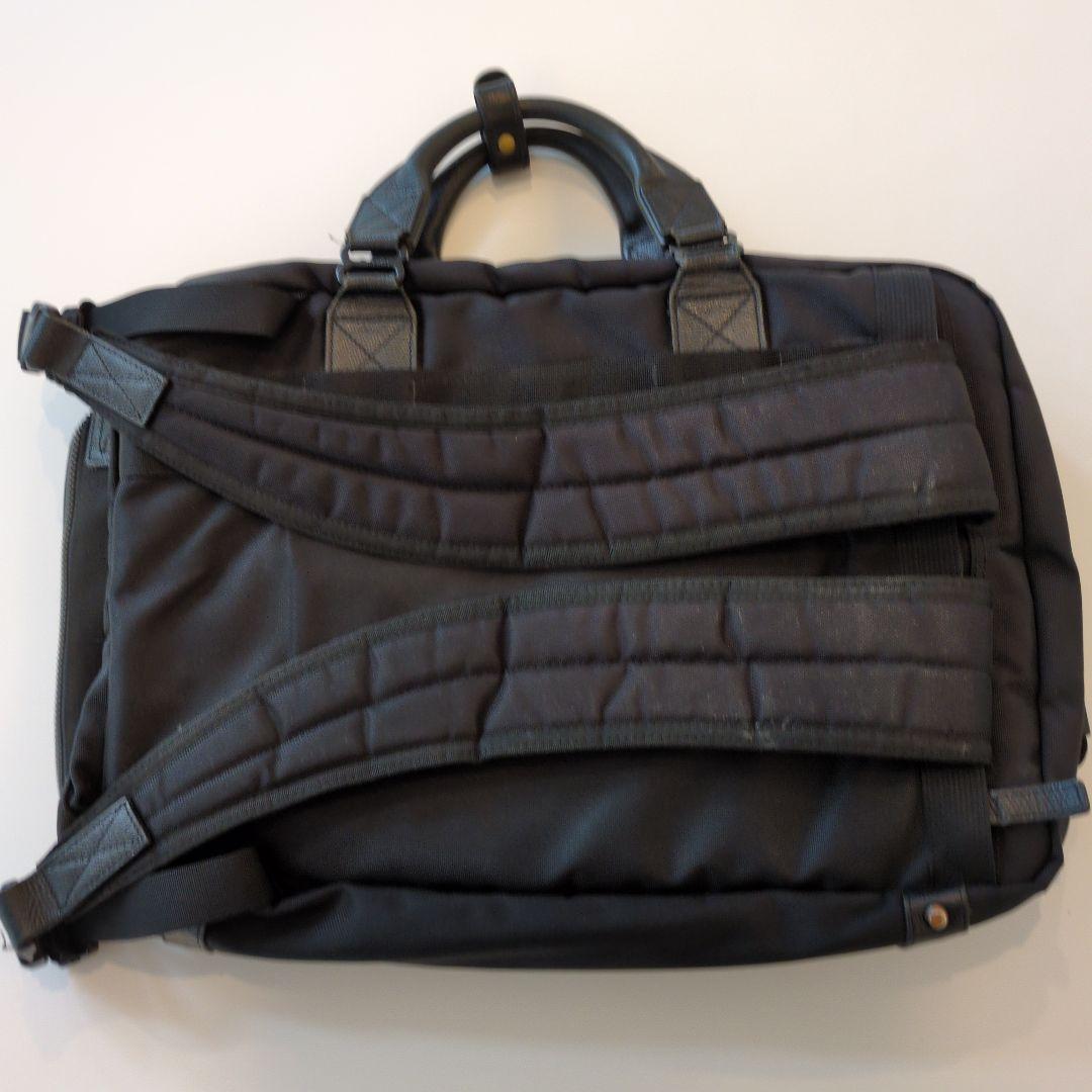 BRIEFING　FUSION TRINITY LINER