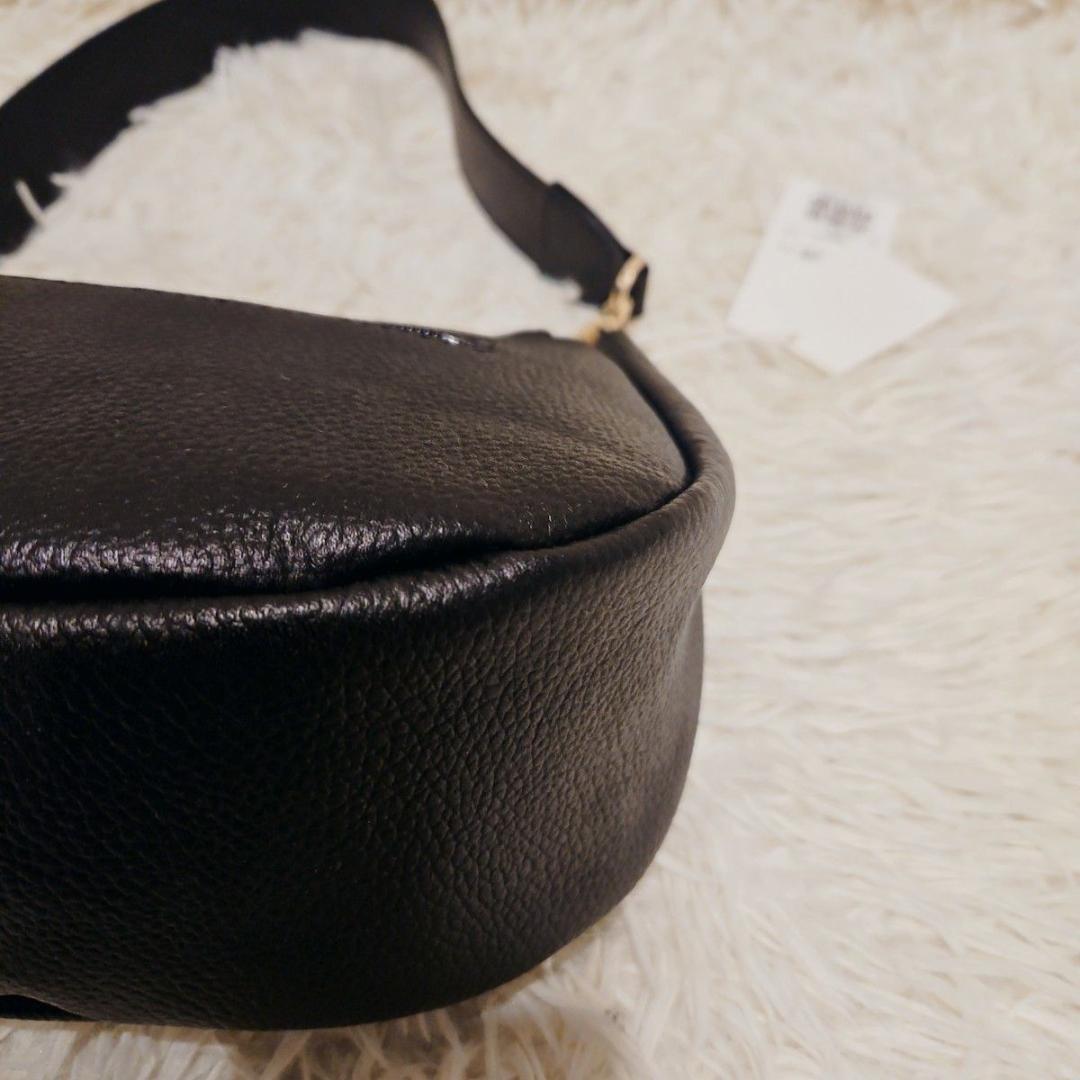 新品タグ russet ラシット ハンドバッグ トートバッグ ハーフムーン　黒