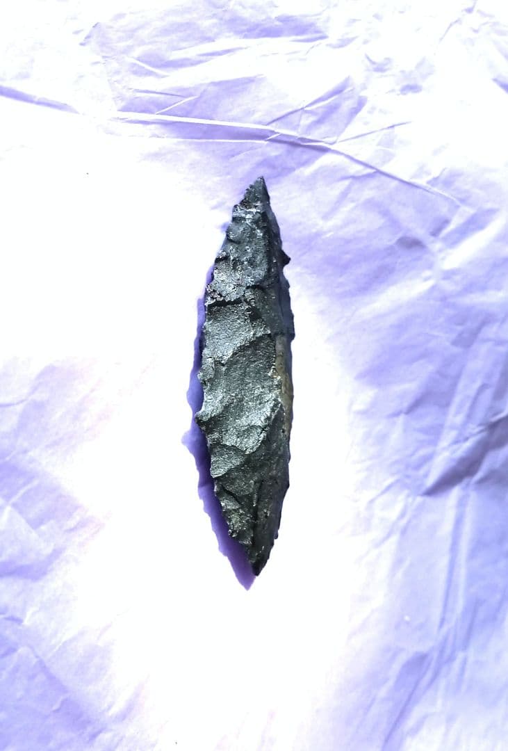 原始人 尖頭器 a ポイント 石器 槍 サヌカイト　模写