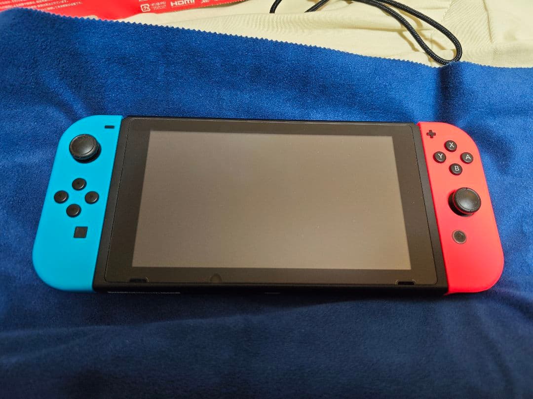 【美品】【完品】Nintendo Switch 本体(通常モデル)