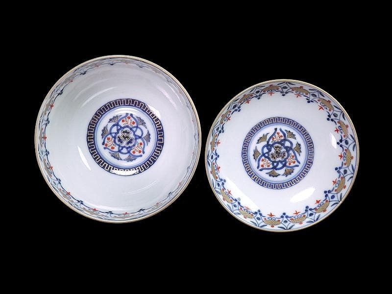 古伊万里　金襴手　瓔珞紋に花の図　蓋茶碗　江戸期　C000AS-CJa