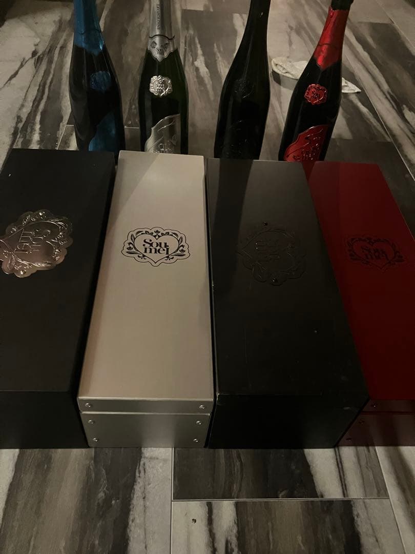 ソウメイシャンパンボトル4本空き瓶セット メタルボックス4個付き