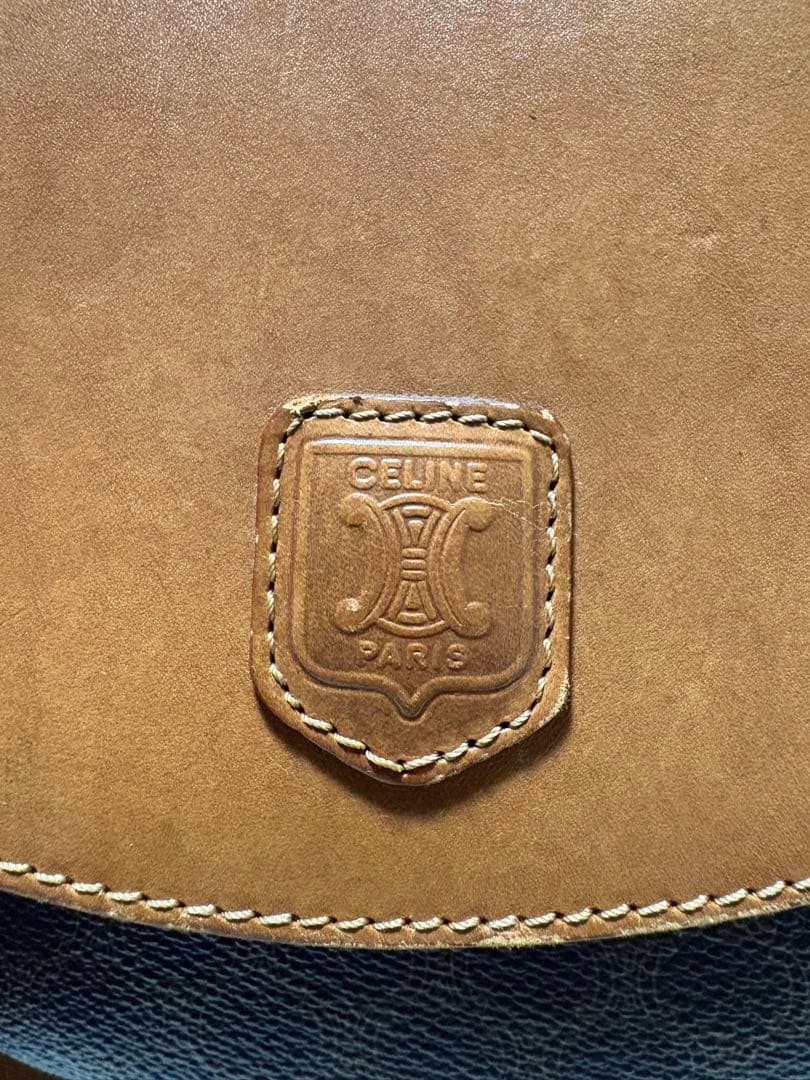 セリーヌ　ショルダーバッグ　マカダム　トリオンフ