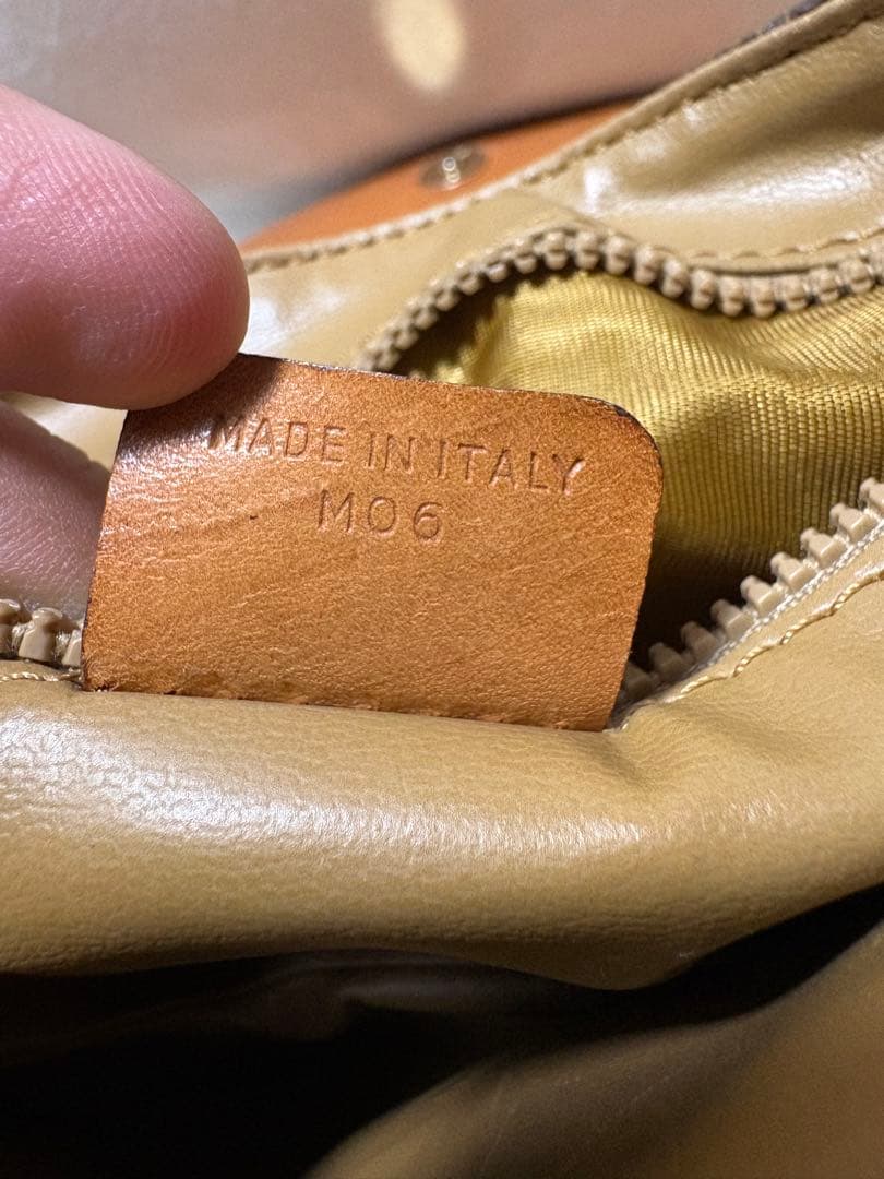 セリーヌ　ショルダーバッグ　マカダム　トリオンフ