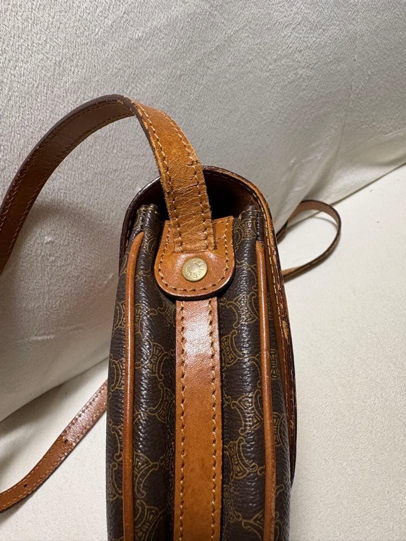 セリーヌ　ショルダーバッグ　マカダム　トリオンフ