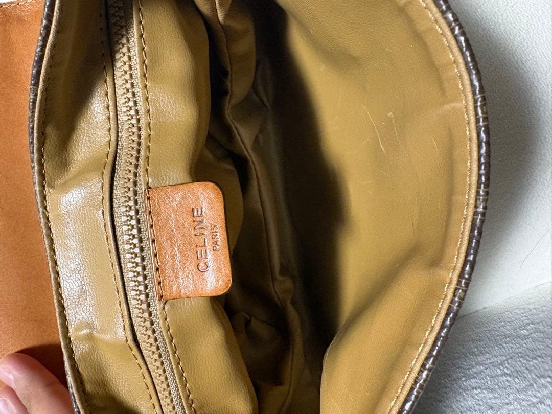 セリーヌ　ショルダーバッグ　マカダム　トリオンフ