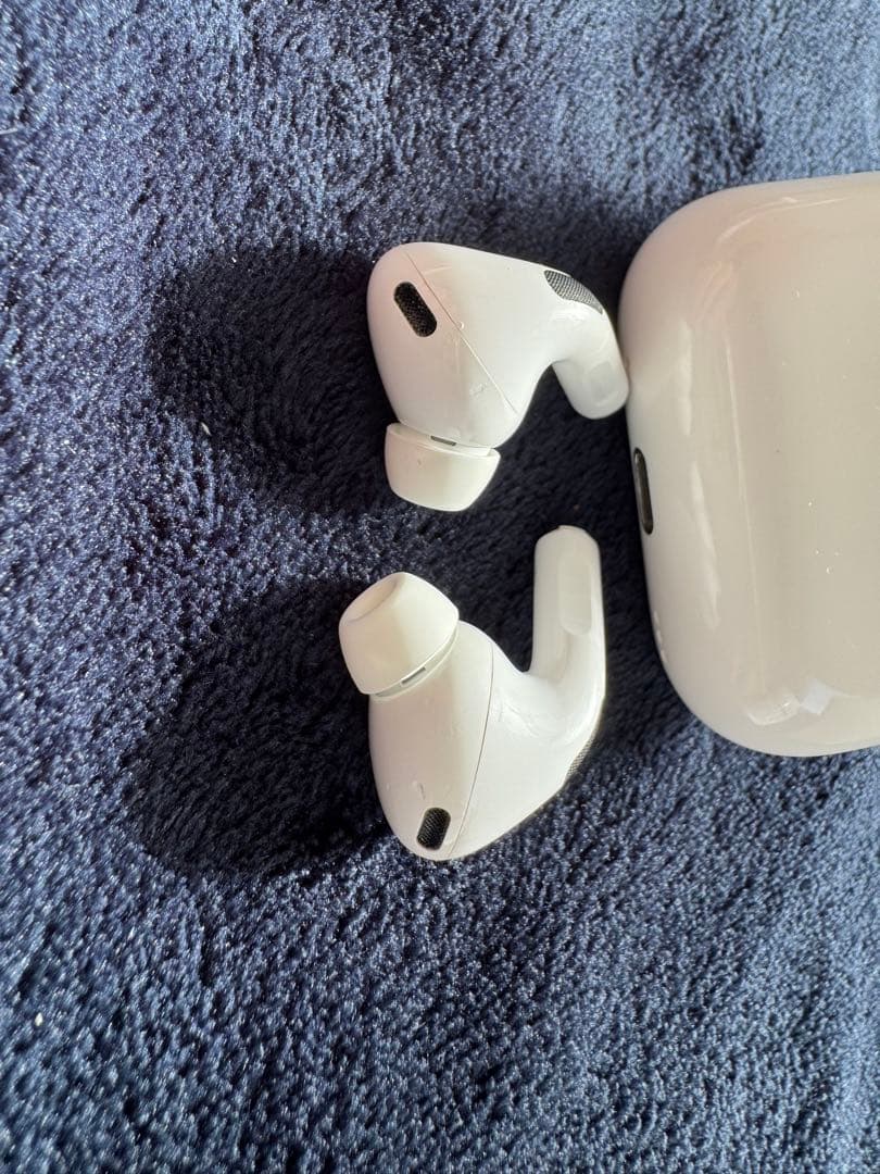 AirPods Pro 2 MagSafe充電(USB-C)MTJV3J/A