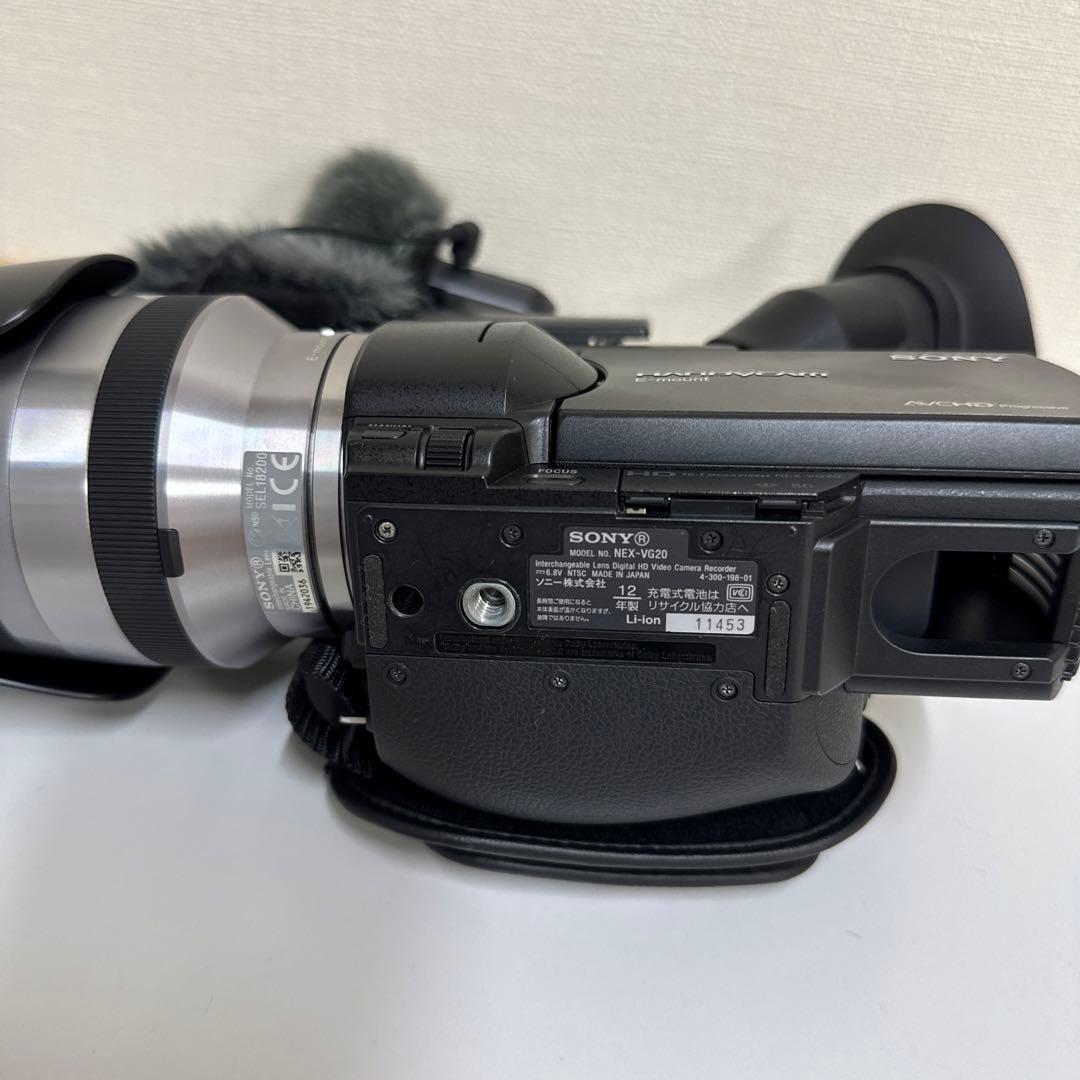 SONY ビデオカメラ　NEX-VG20