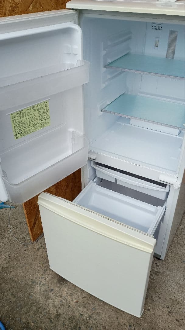 SHARP 冷凍冷蔵庫 SJ-D14D-W 2018年製