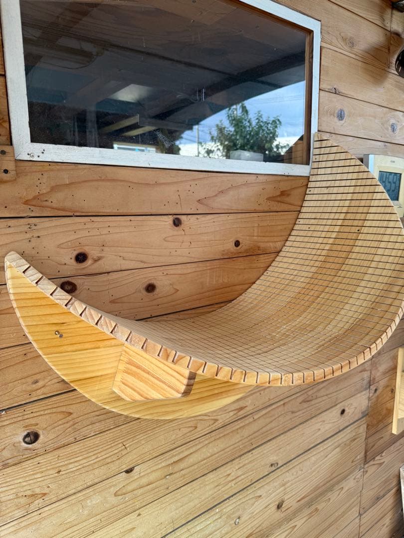 hyページ　キャットステップ三日月型