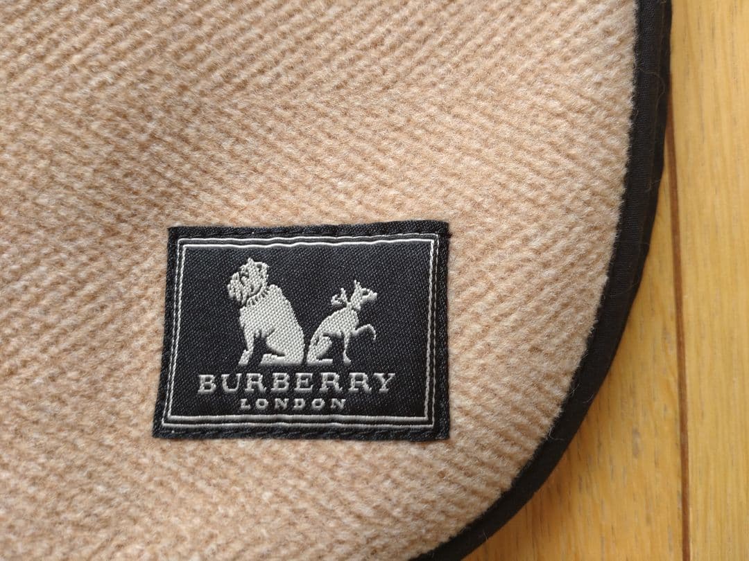新品未使用/BURBERRY .LONDON わんこコートタイプ洋服 Sサイズ