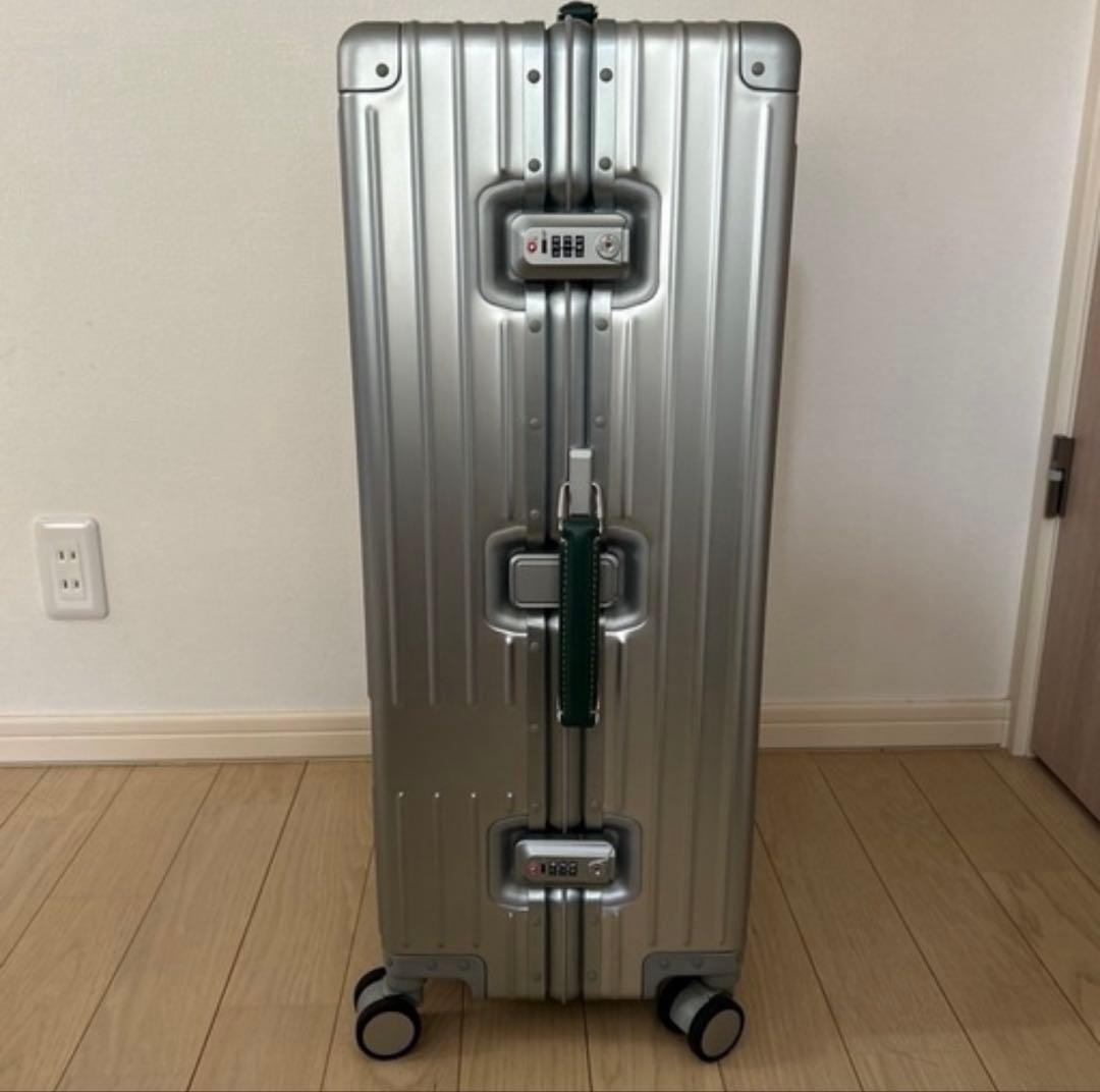 innovator アルミスーツケース　INV7811STP Cool Gray