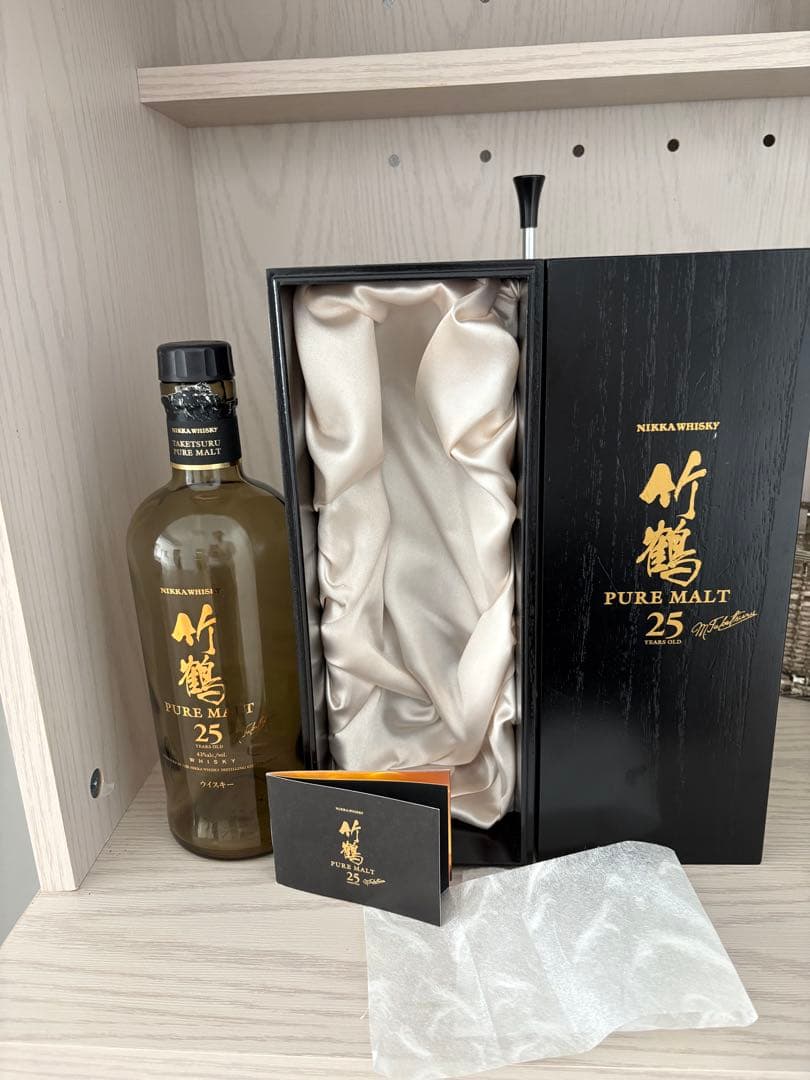 竹鶴 25年 空瓶　化粧箱付き