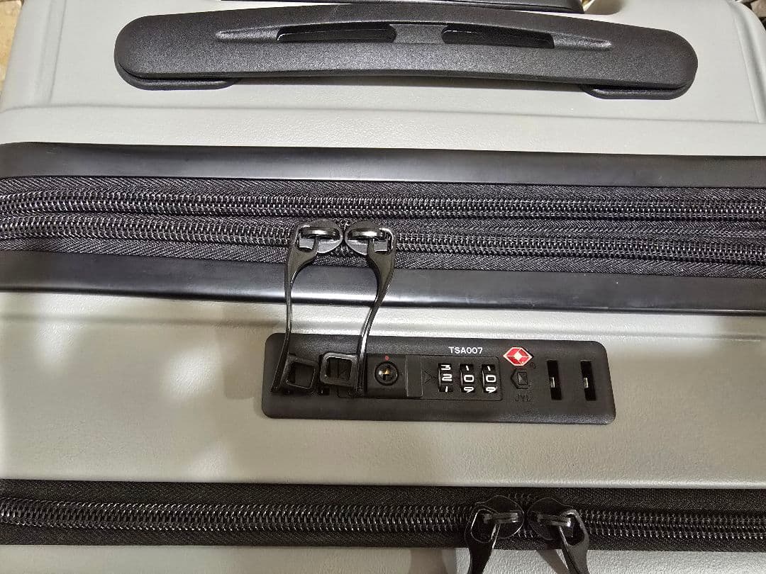 機内持ち込みスーツケースTIERRAL TORERU ティエラル トレル グレー