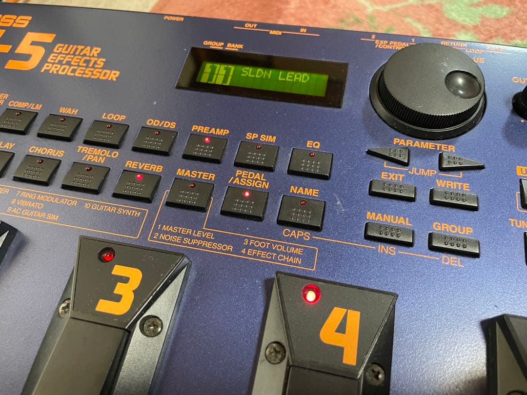 BOSS GT-5 ギターマルチエフェクター