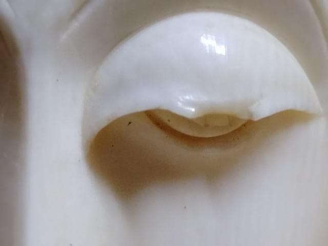 彫刻　仏頭　高さ7cm　まぶたに欠けあり