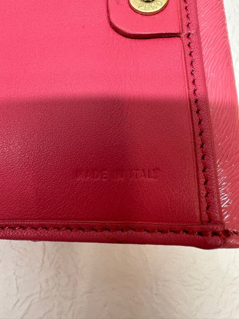 FENDI ピンク 二つ折り財布
