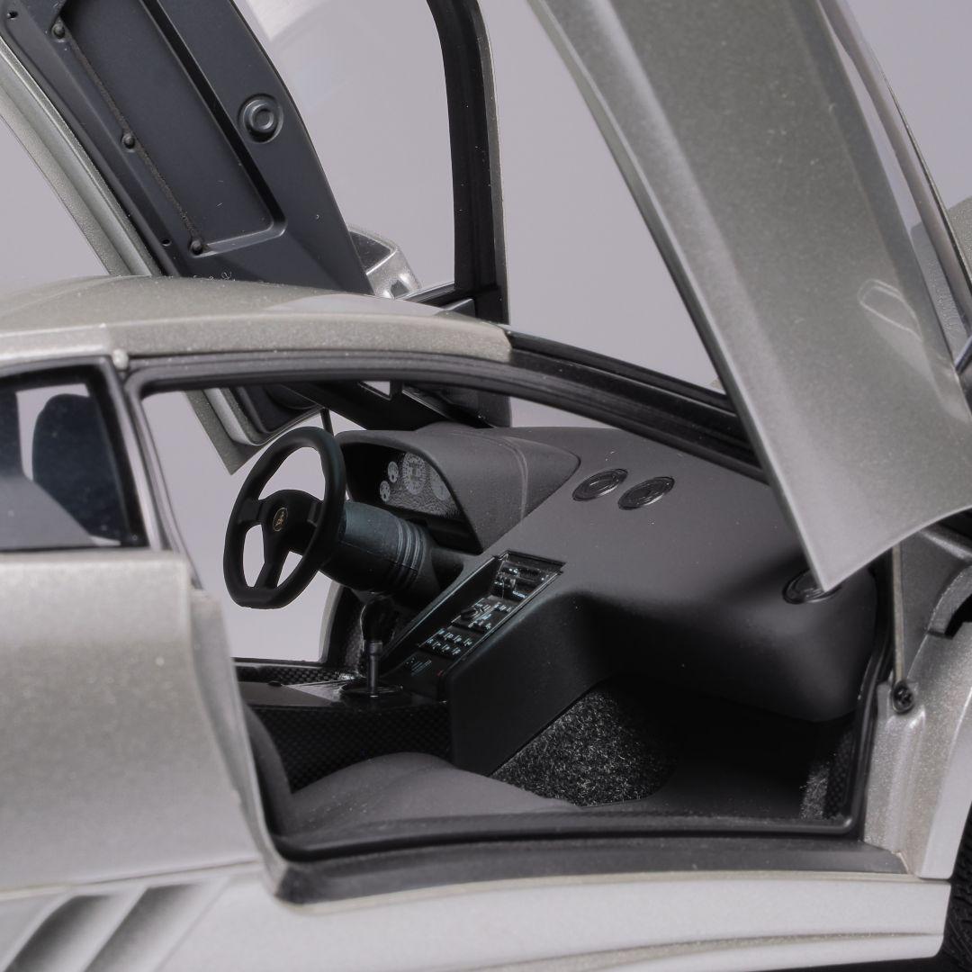 オートアート 1/18 ランボルギーニ ディアブロ SE30 イオタ シルバー