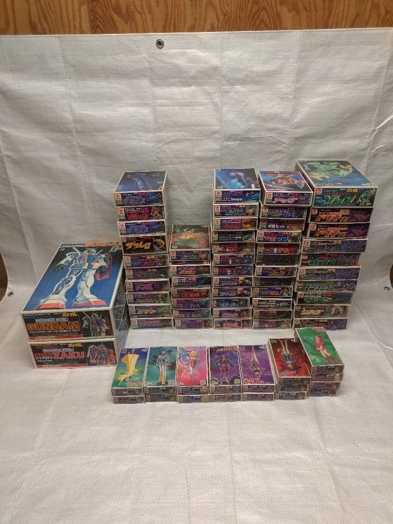 バンザイバンダイ ガンダム プラモデル セット