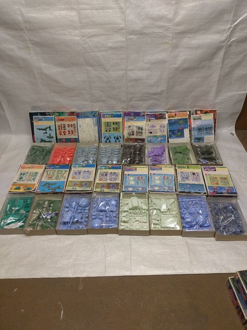 バンザイバンダイ ガンダム プラモデル セット