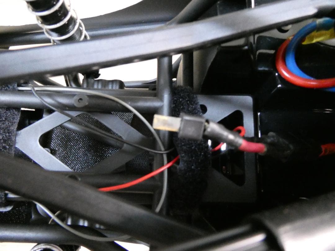 【再お値下げ】アキシャル　レイス WRAITH　電動４WD　ROCK RACER