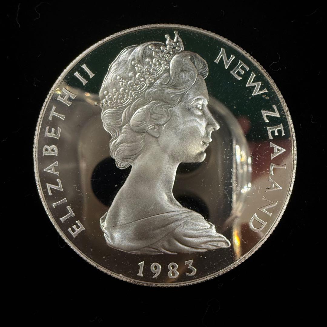 銀*ー様 No.46 アンティーク 銀貨 ニュージーランド 50周年 1983年