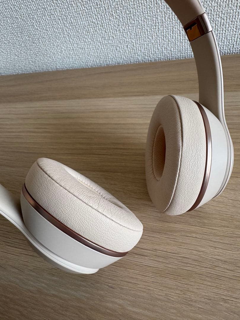 beats solo3 wireless マットゴールド(限定色)