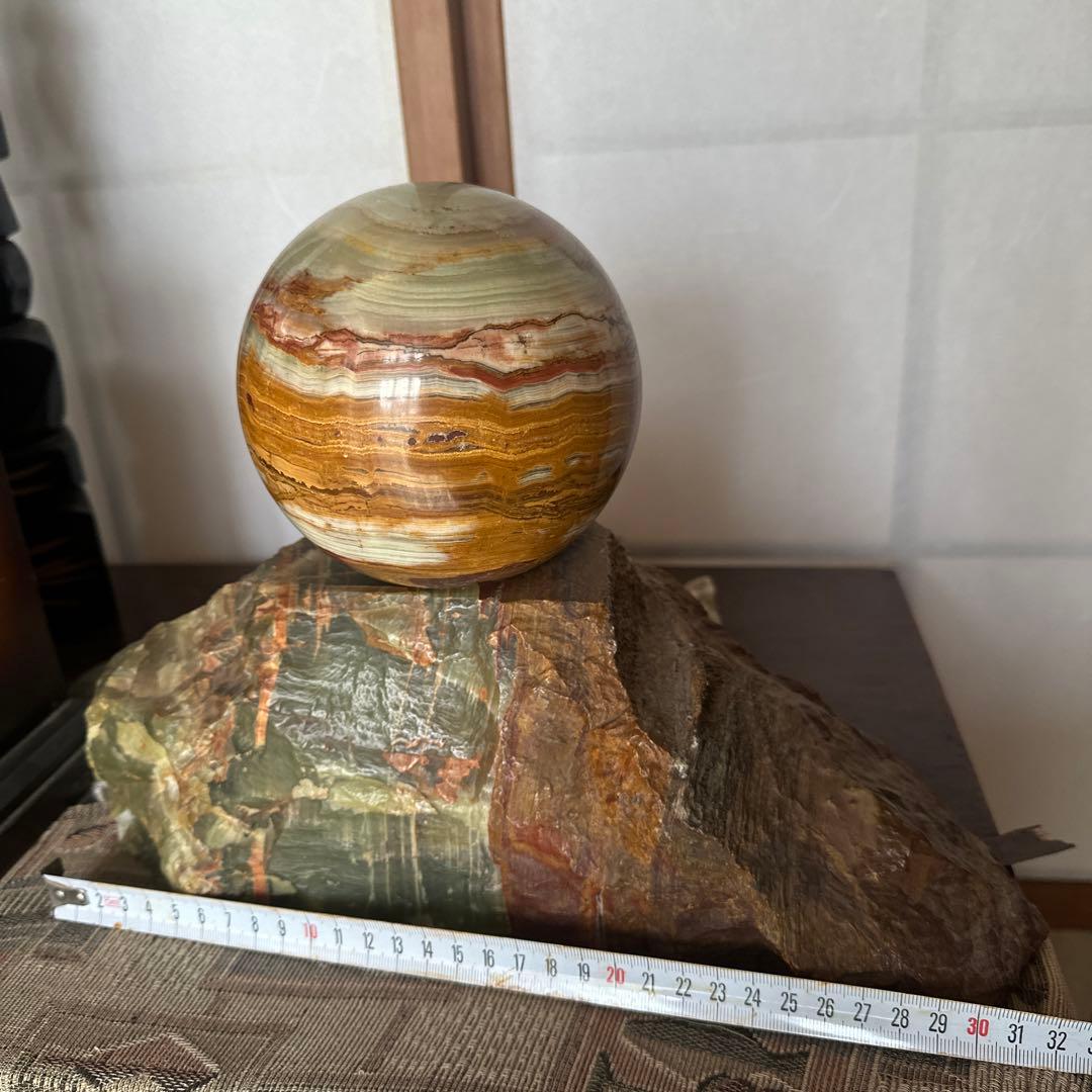 幸運の球　石　置物