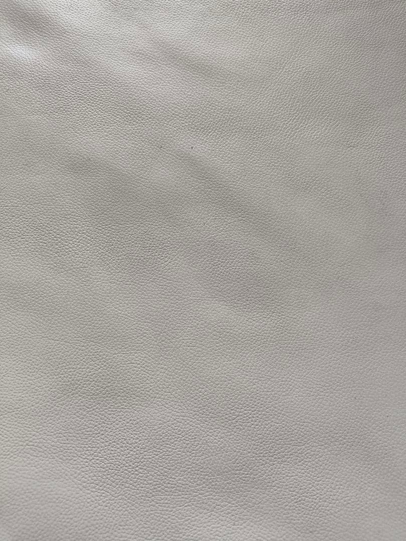 オットマン　大塚家具 ホワイト　革