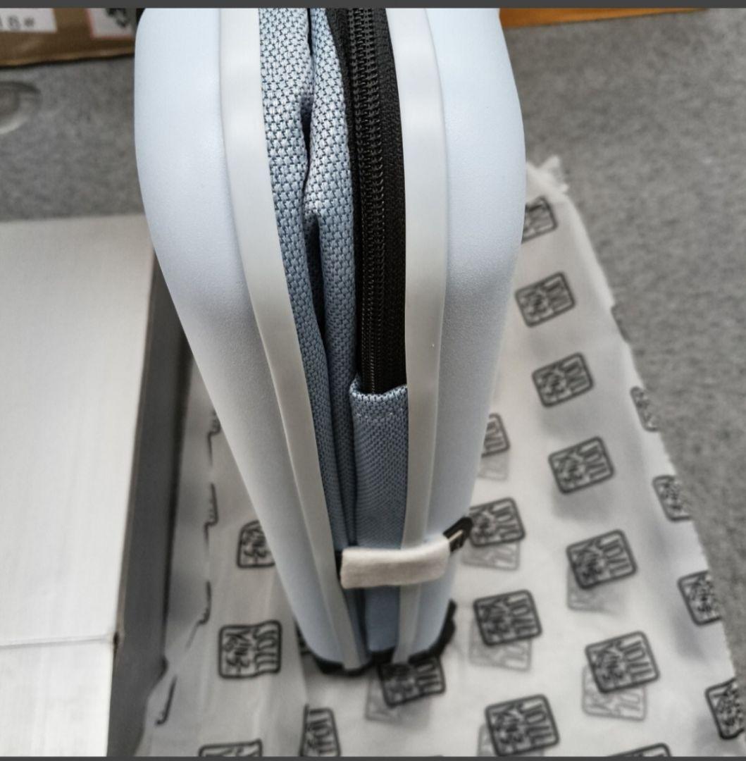 Jollying PEBBLE20インチ折り畳み式スーツケース