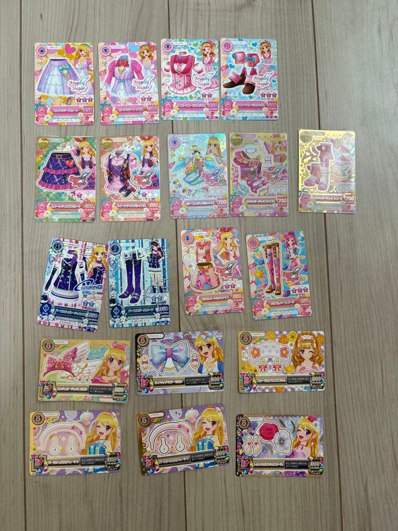 アイカツ　ファイル　公式ファンブック　カード700枚以上