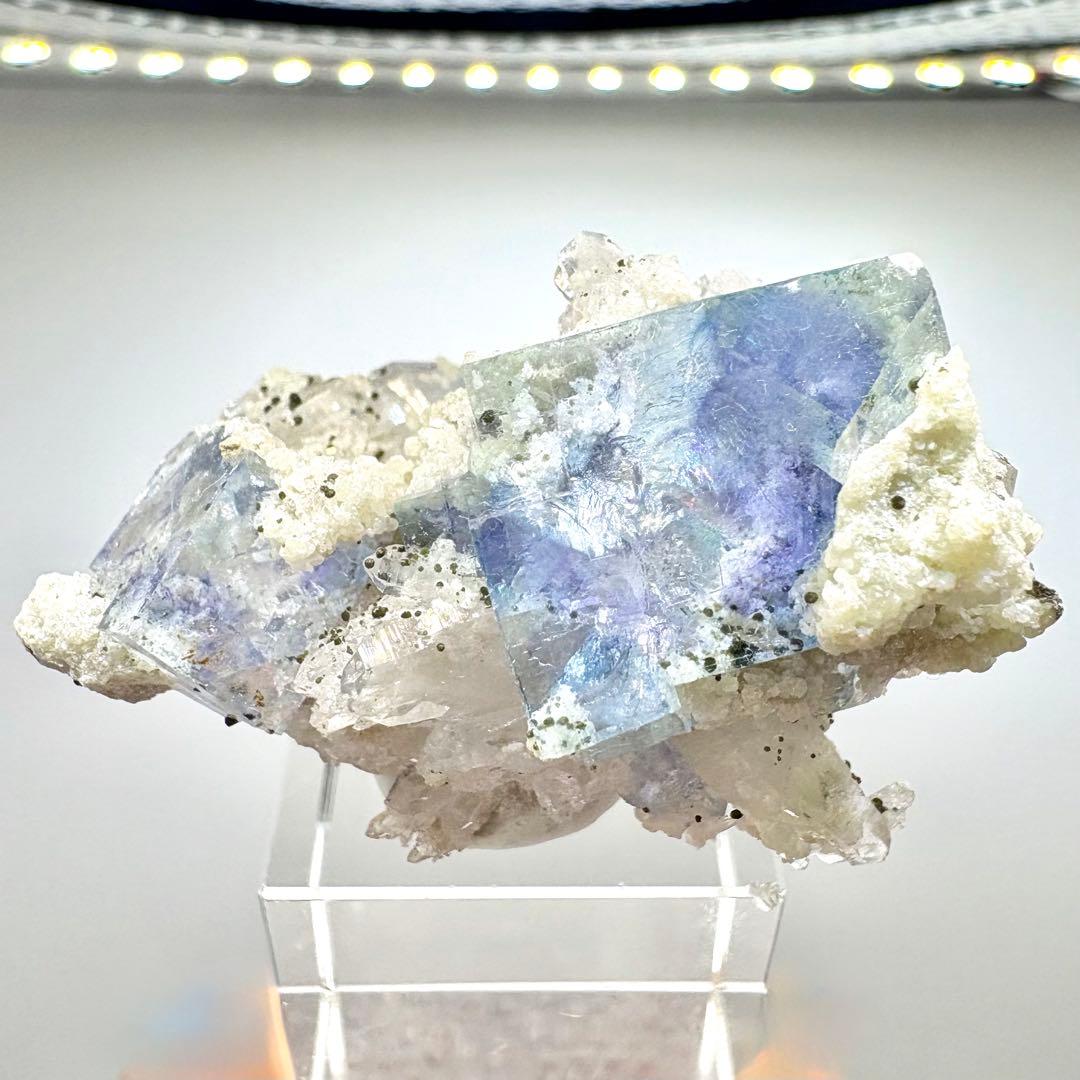 580 中国　ヤオガンシャン産　フローライト