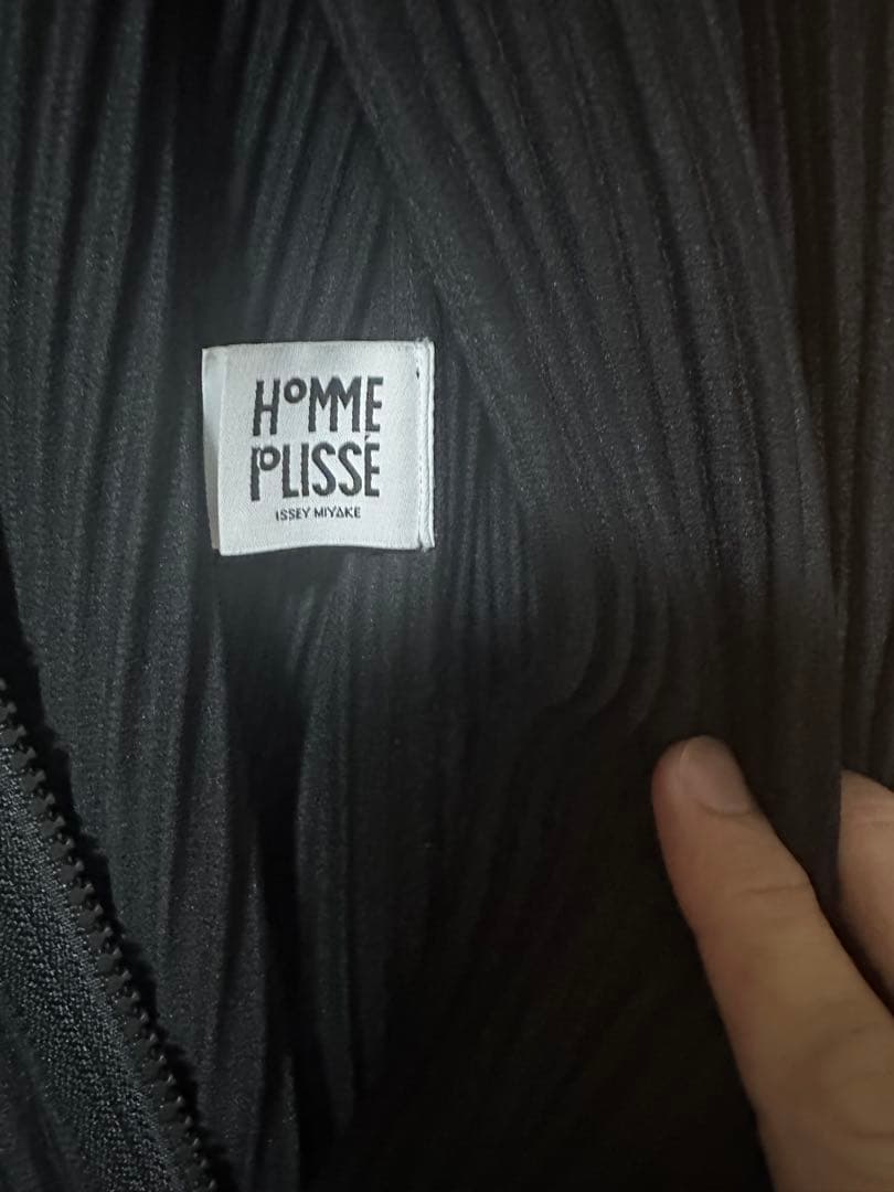 HOMME PLISSE ISSEY MIYAKE ノースリーブ&カーディガン