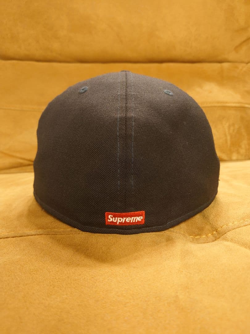お*様 USED品 Supreme Classic Script New Era