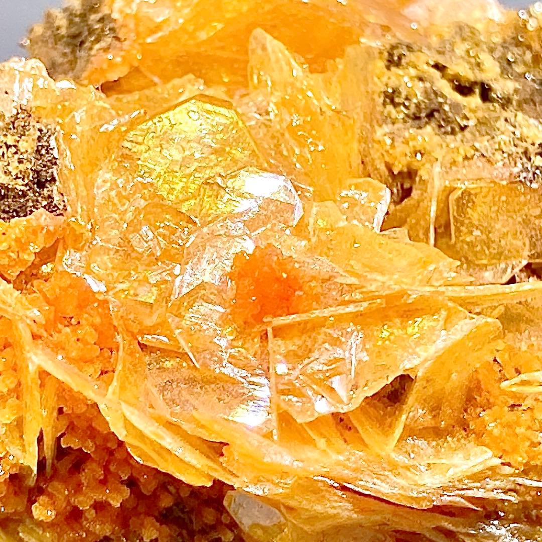 バ*コ様 ウルフェナイト　モリブデン鉛鉱　原石　鉱物標本　天然石　269