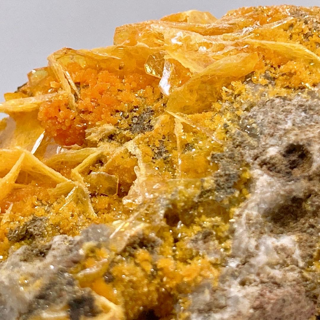 バ*コ様 ウルフェナイト　モリブデン鉛鉱　原石　鉱物標本　天然石　269