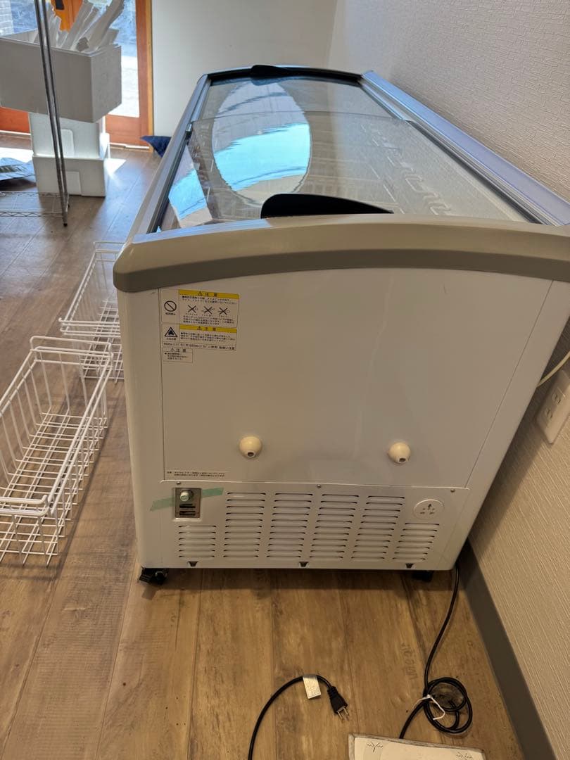 S*R様 冷凍ショーケース JCMCS-405L 冷凍庫 予備カゴ2つ付