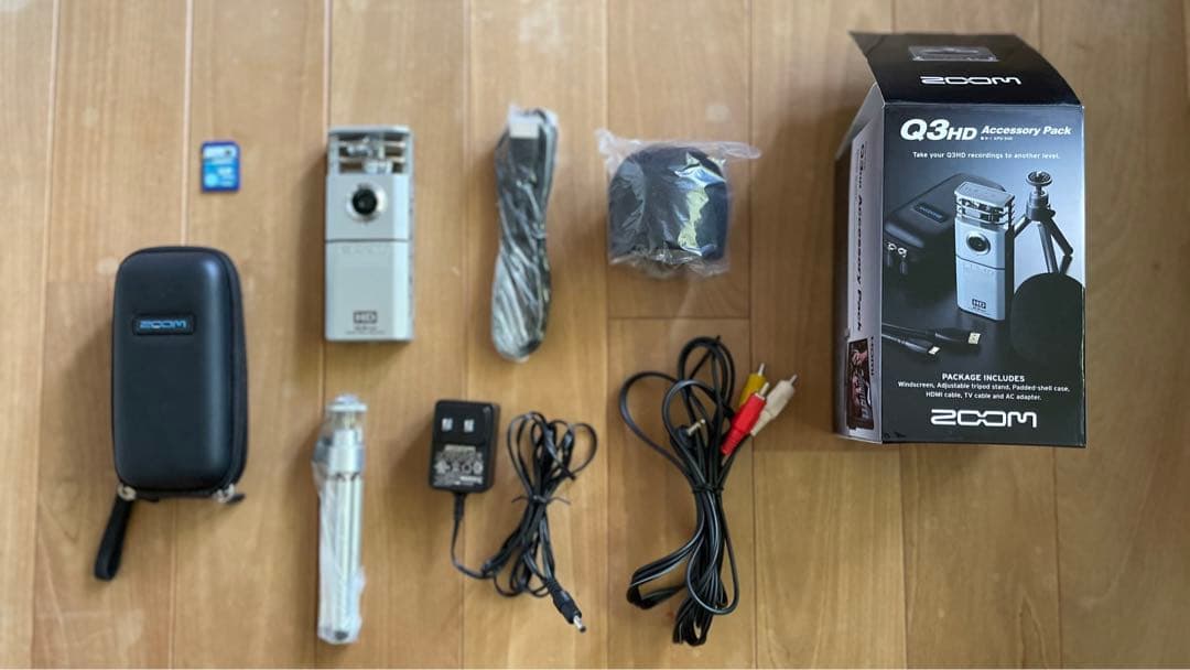 ZOOM Q3HD とAccessory pack