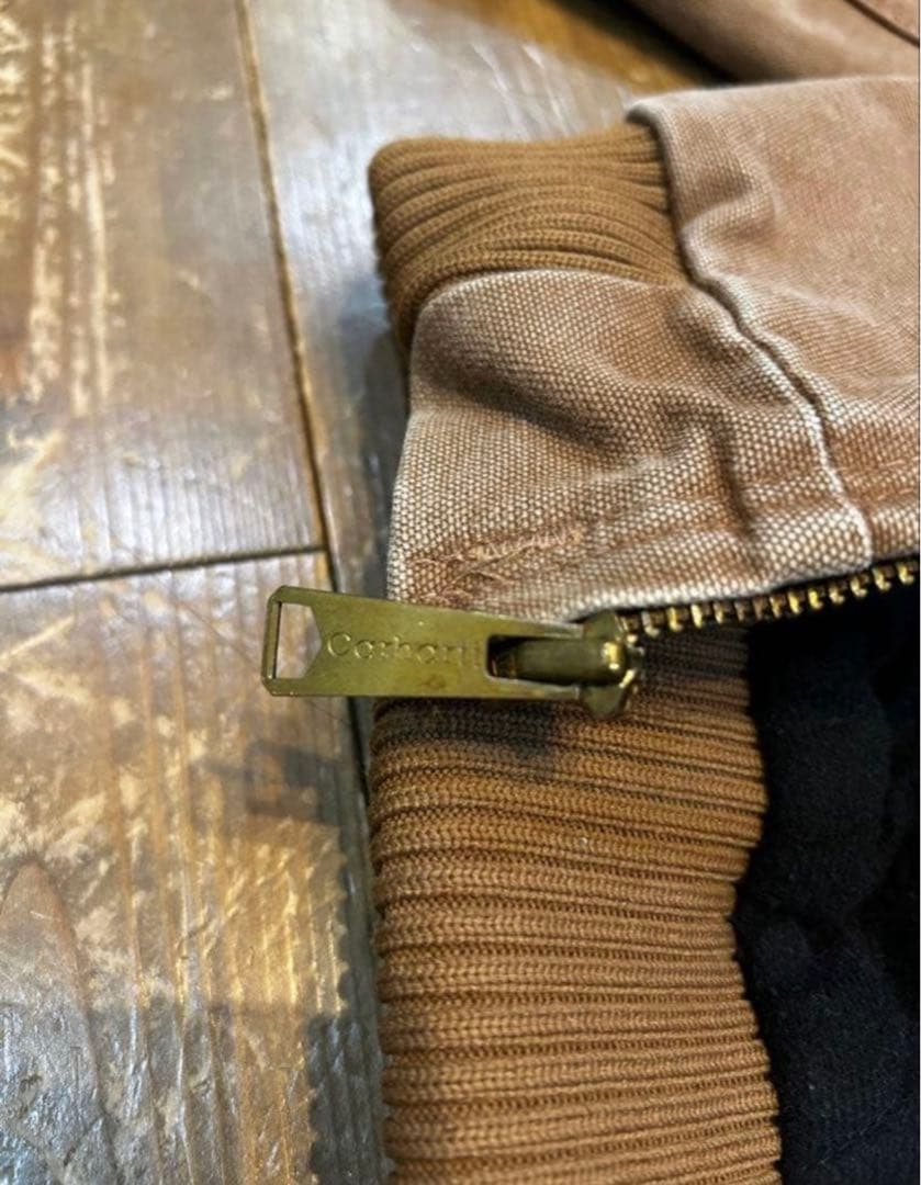 最終値下げ！　Carhartt アクティブジャケット S 短丈 ブラウン 中綿