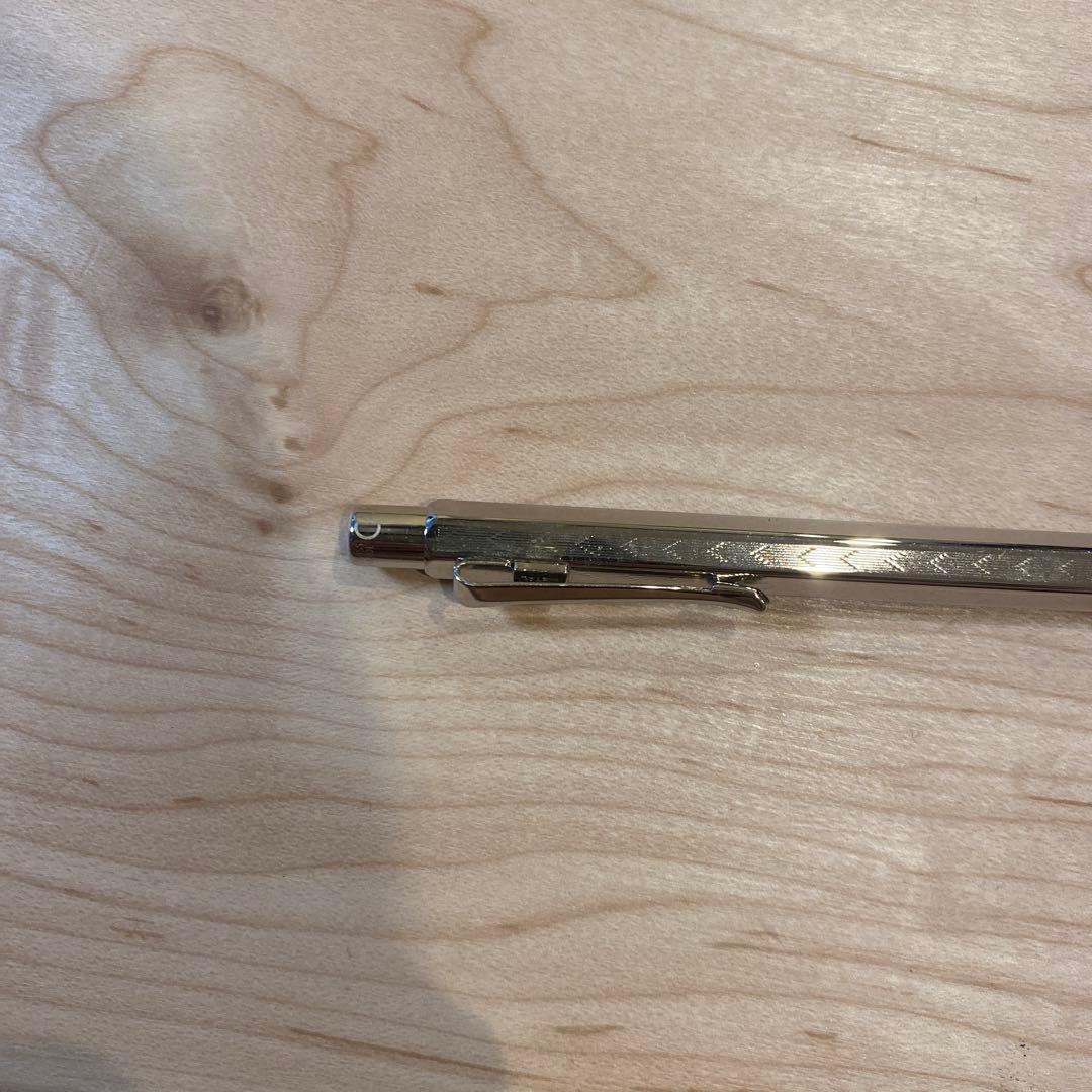 カランダッシュ シェブロン